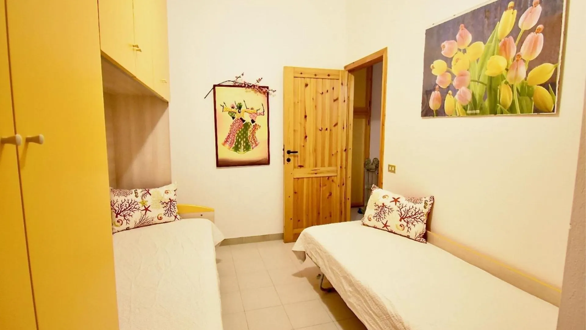 Apartment Villa Giulia Domus De Maria Italy